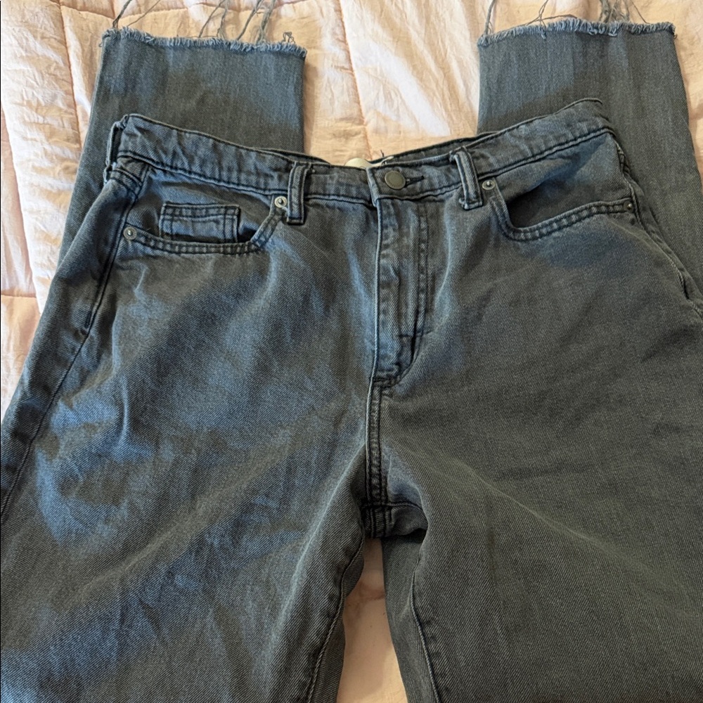 Universal Thread Relaxed Fit Dark Blue Jeans